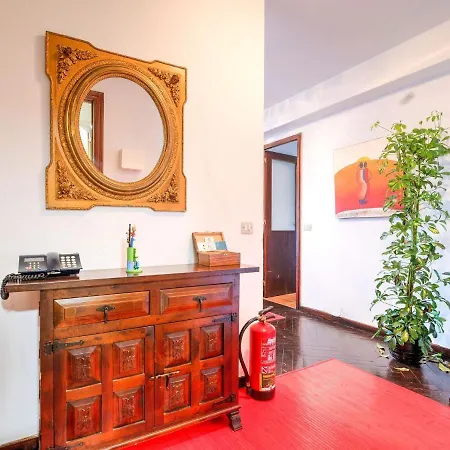 Apartment Belvilla By Oyo Apartamento Avenida Rosal A *